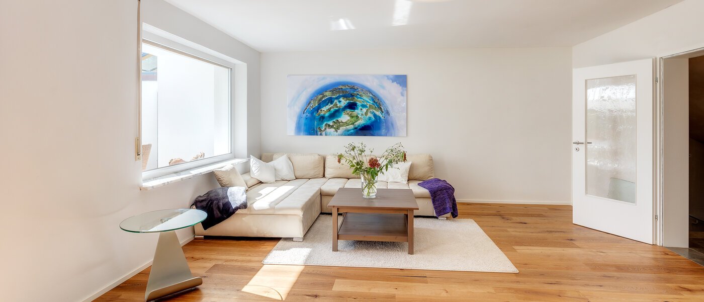 テラスハウス角住宅 Eichenau 02 リビングエリア 13696