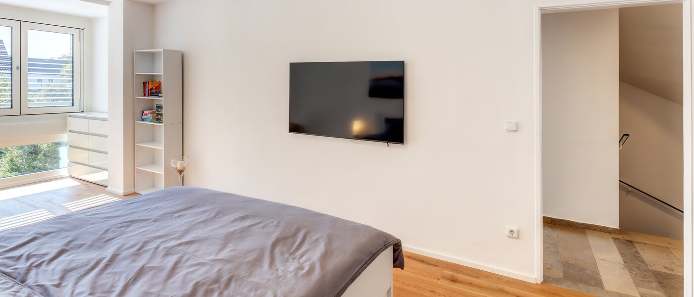 テラスハウス角住宅 Eichenau 04 1. 寝室 13696