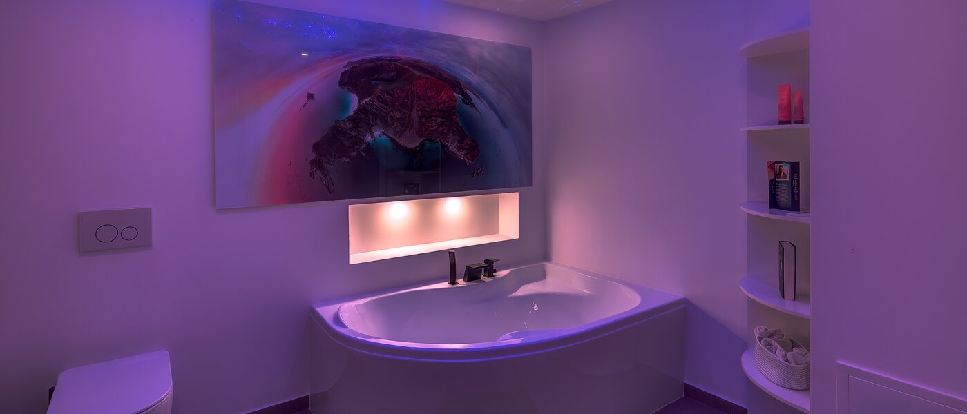 テラスハウス角住宅 Eichenau 05 1つめの浴室 13696