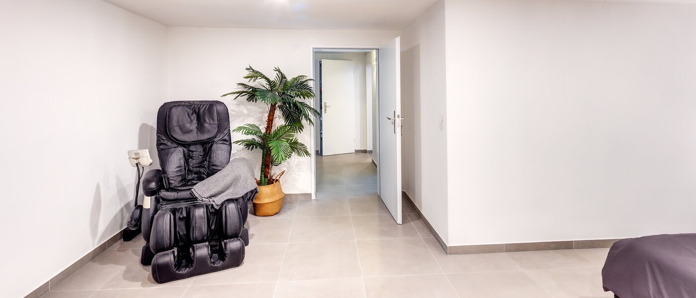 テラスハウス角住宅 Eichenau 03 ゲストルーム 13696