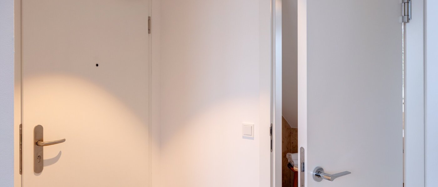 メゾネット・マンション（複数階にわたるマンション） München Altbogenhausen 07 玄関入り口 13706