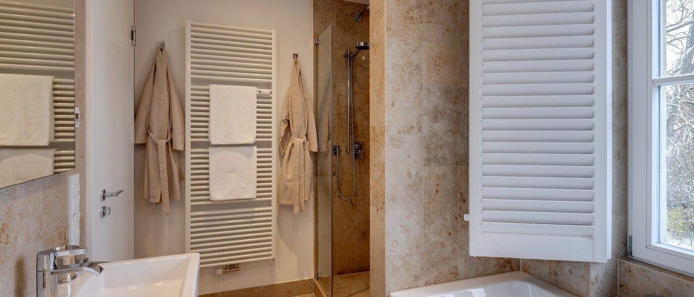 メゾネット・マンション（複数階にわたるマンション） München Altbogenhausen 04 1つめの浴室 13706