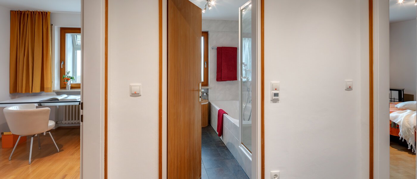 マンション München Forstenried 07 玄関入り口 13710