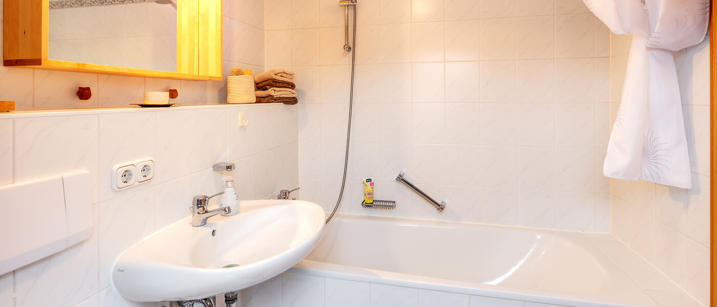 複層－回廊住宅 Karlsfeld 02 1つめの浴室 13717