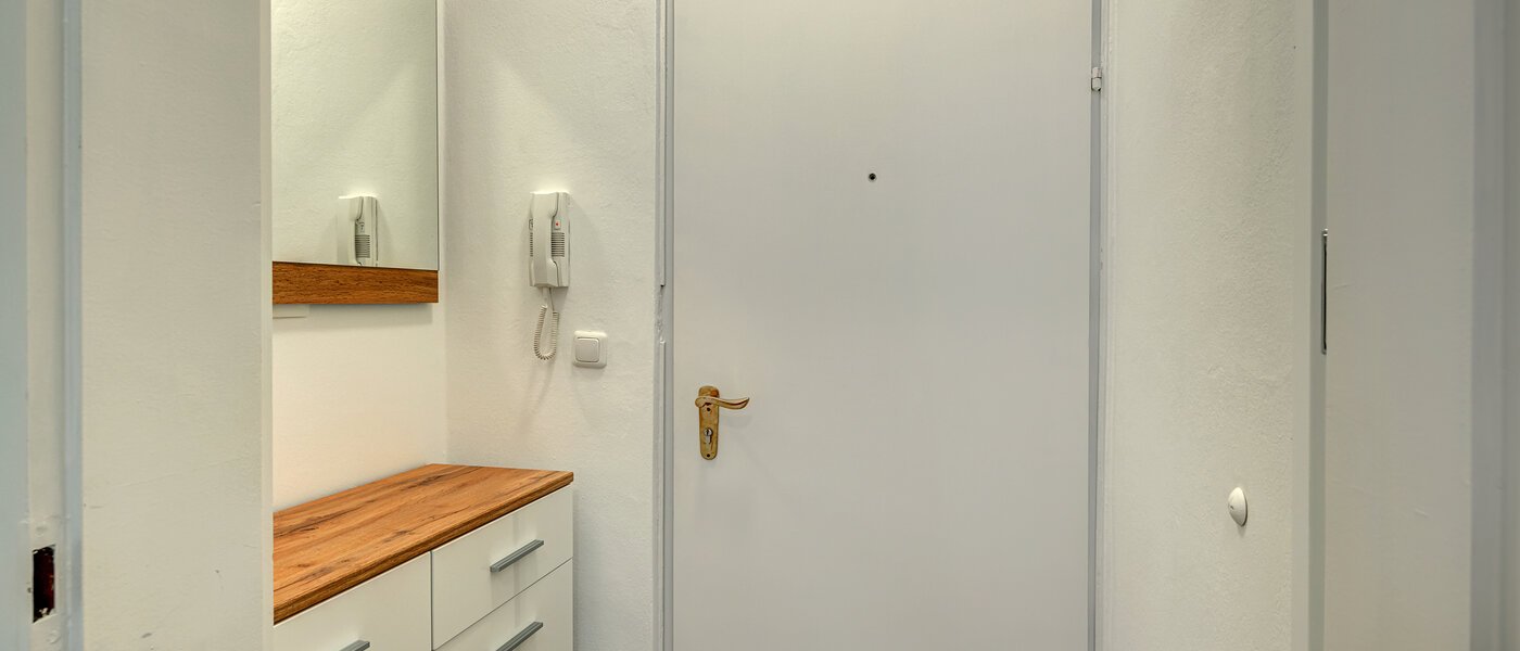 マンション München Solln 03 玄関入り口 13757