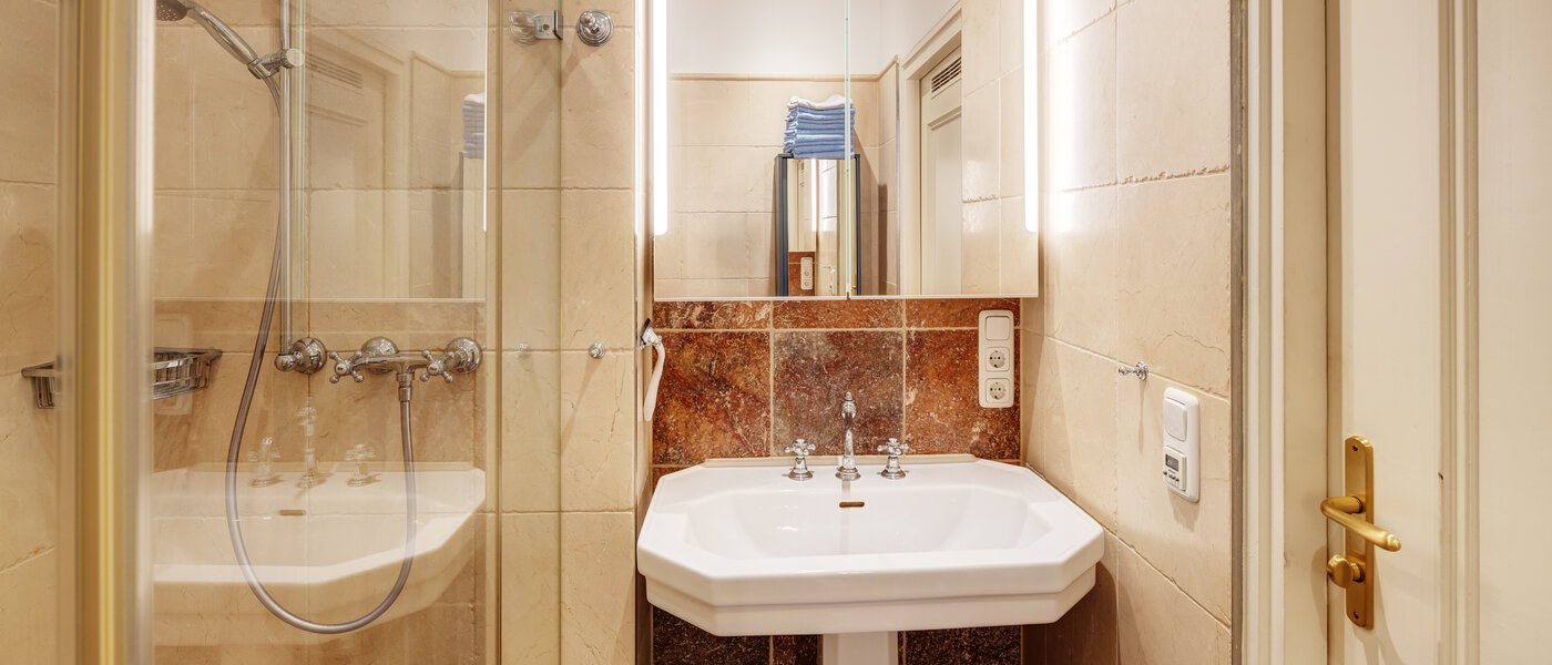 マンション München Maxvorstadt - Rund um den Josephplatz 01 浴室 13761