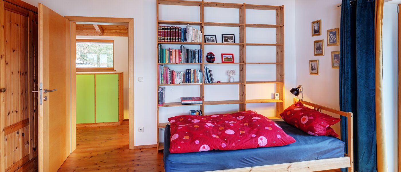 一戸建て Oberhaching 02 2.　寝室 13766