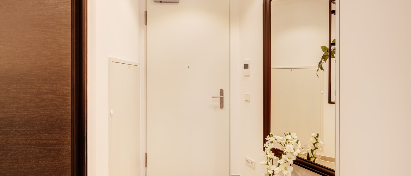 マンション München Haidhausen 01 玄関入り口 13772