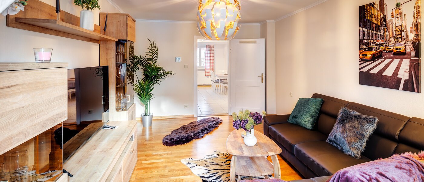 マンション München Neuhausen 04 リビングルーム 13780