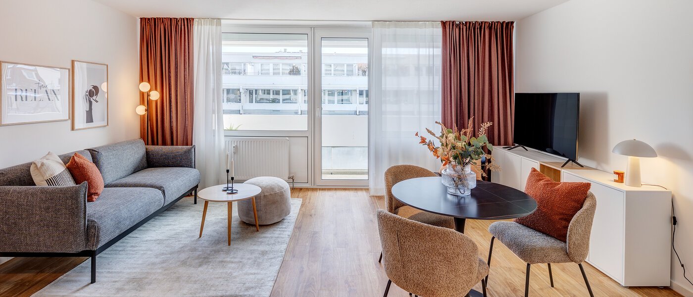 マンション München Neuhausen 03 リビングエリア 13806