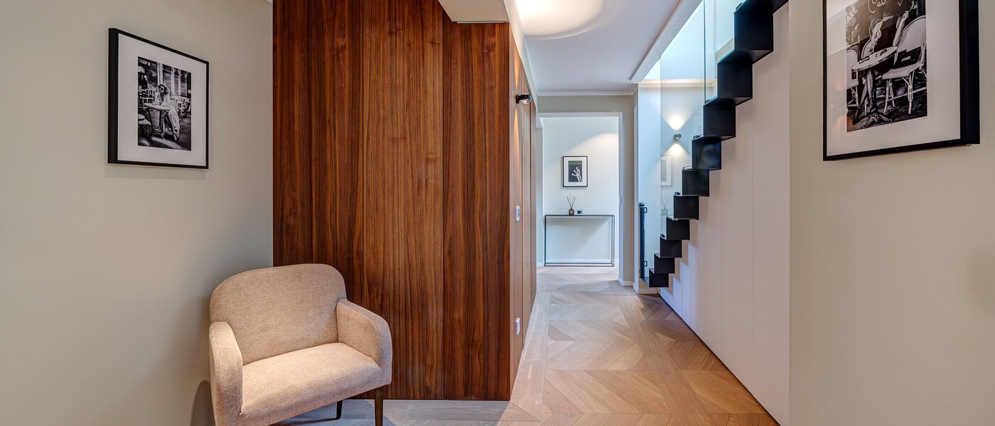 複層－回廊住宅 München Altstadt 01 玄関入り口 13841