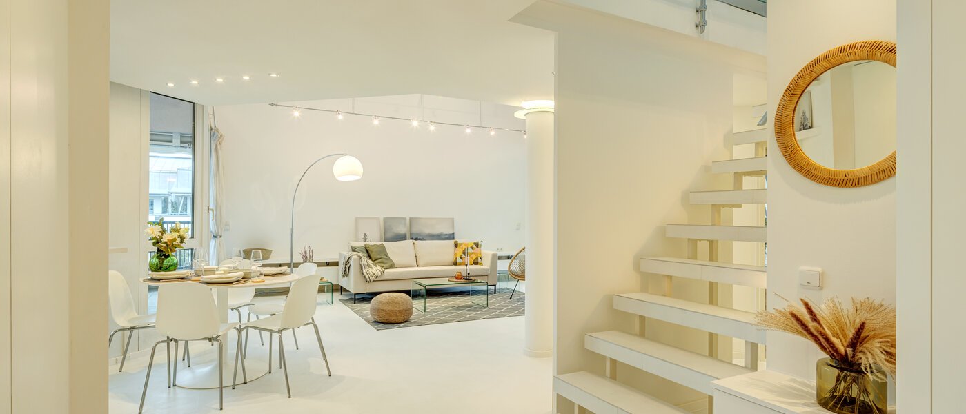 複層－回廊住宅 München Bogenhausen 03 玄関入り口 13849