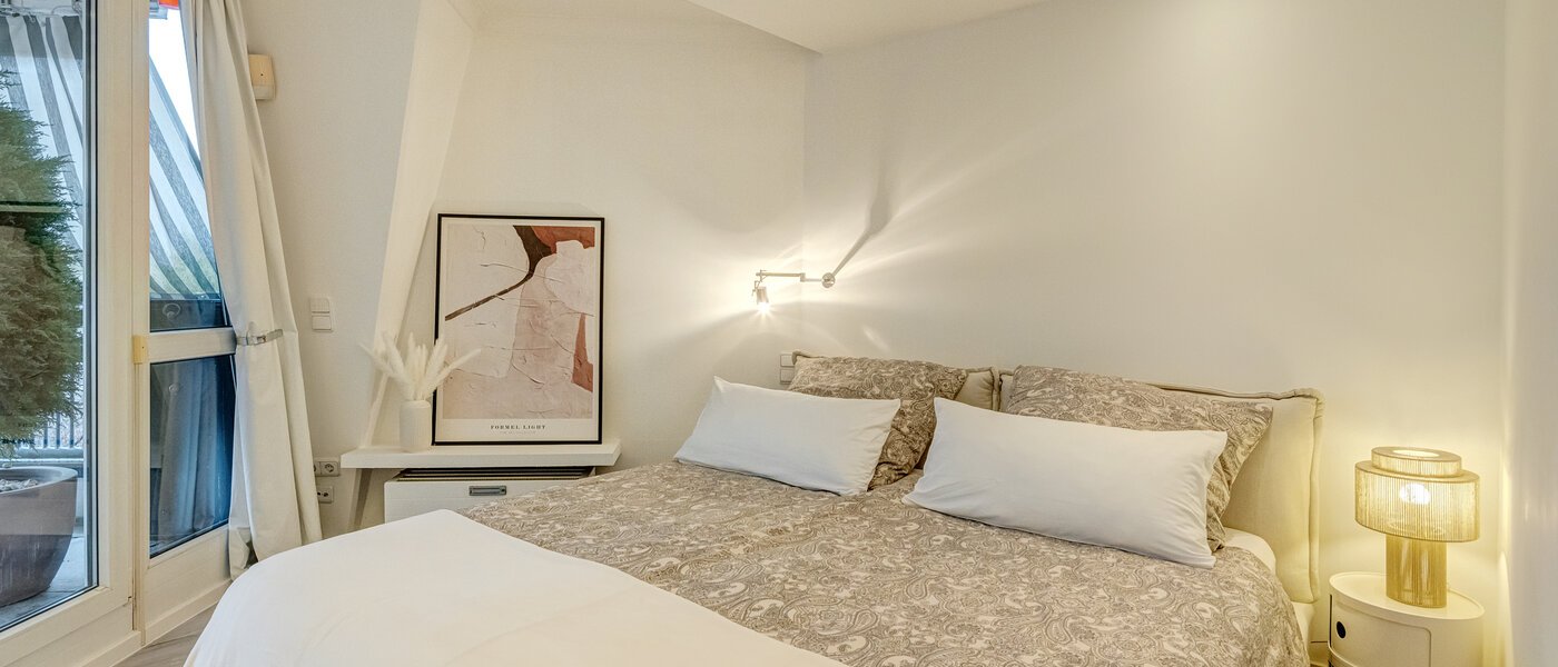 複層－回廊住宅 München Bogenhausen 01 寝室 13849