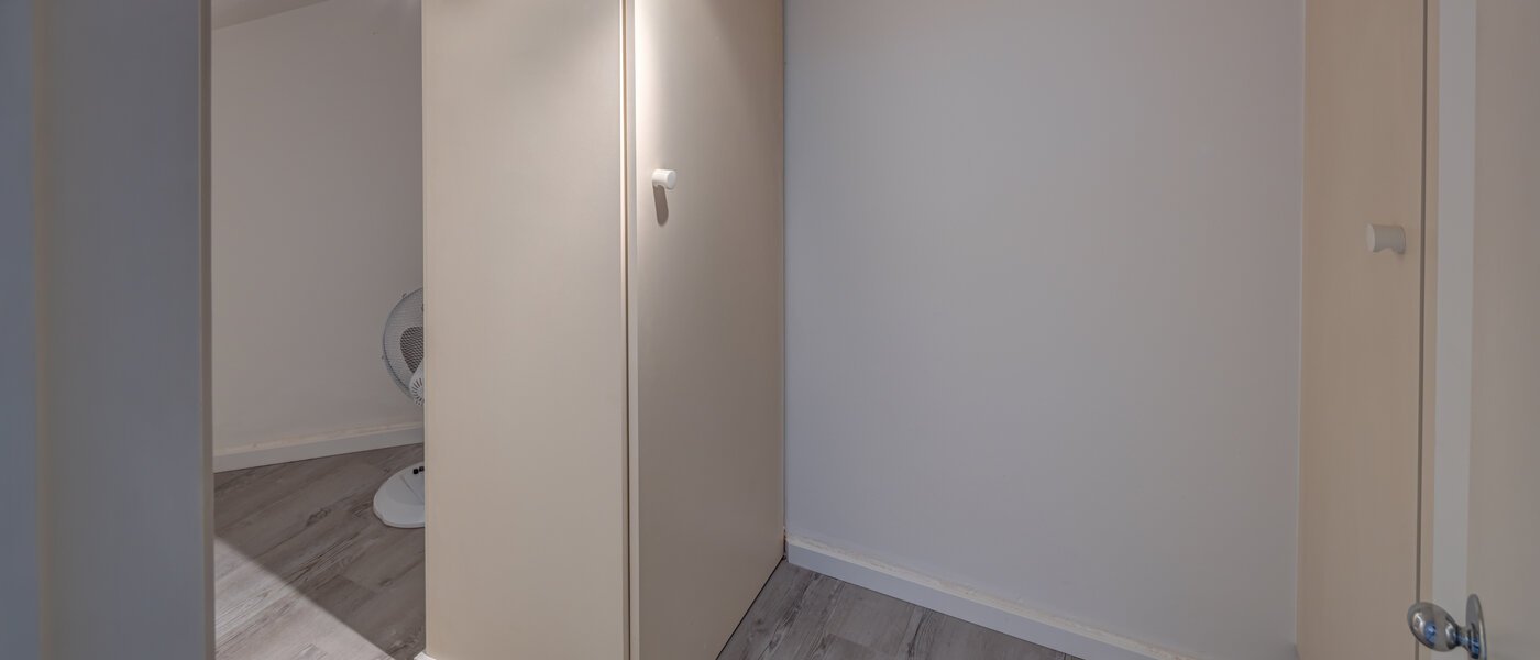 複層－回廊住宅 München Bogenhausen 02 貯蔵室 13849