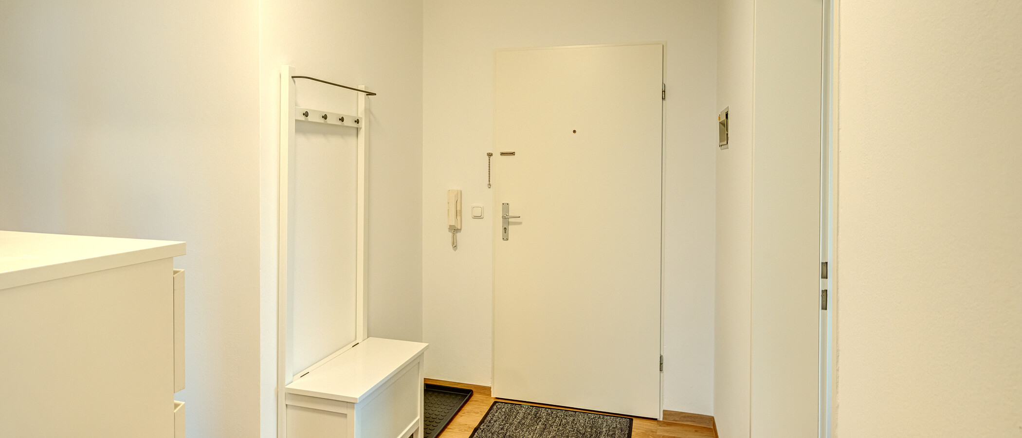 マンション München Waldperlach 05 玄関入り口 13850