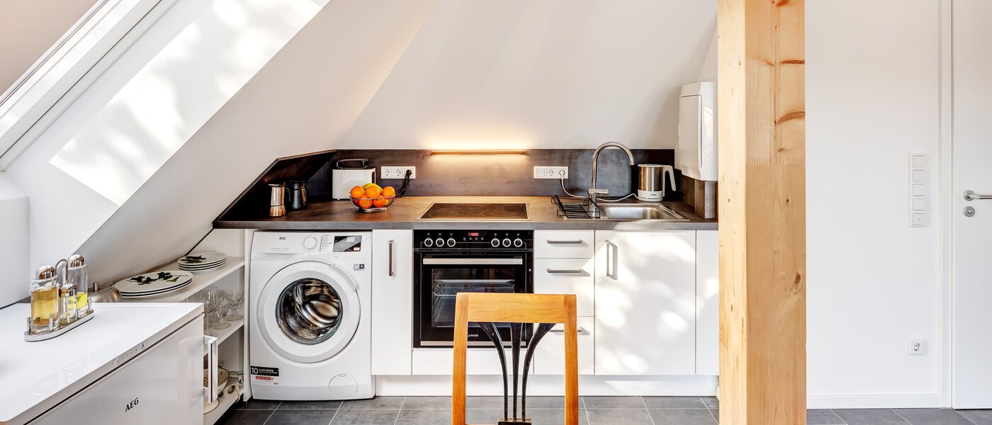 アティック・フラット（屋根裏） München Waldtrudering 01 キッチン 13853