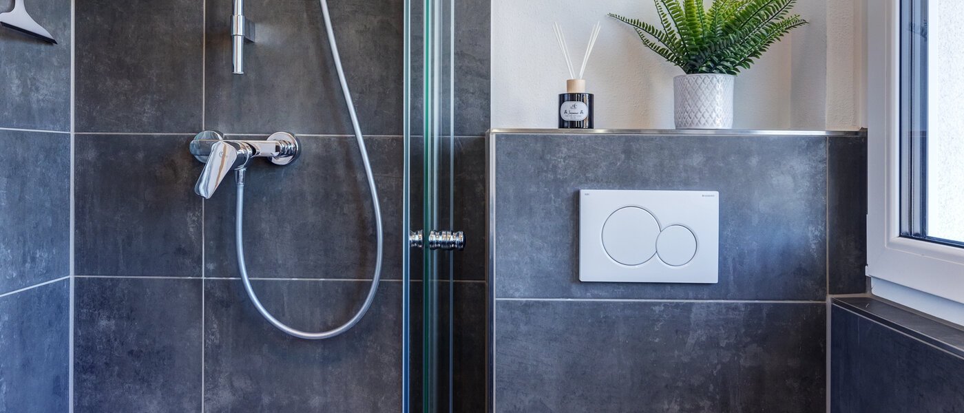 アティック・フラット（屋根裏） München Waldtrudering 03 浴室 13853