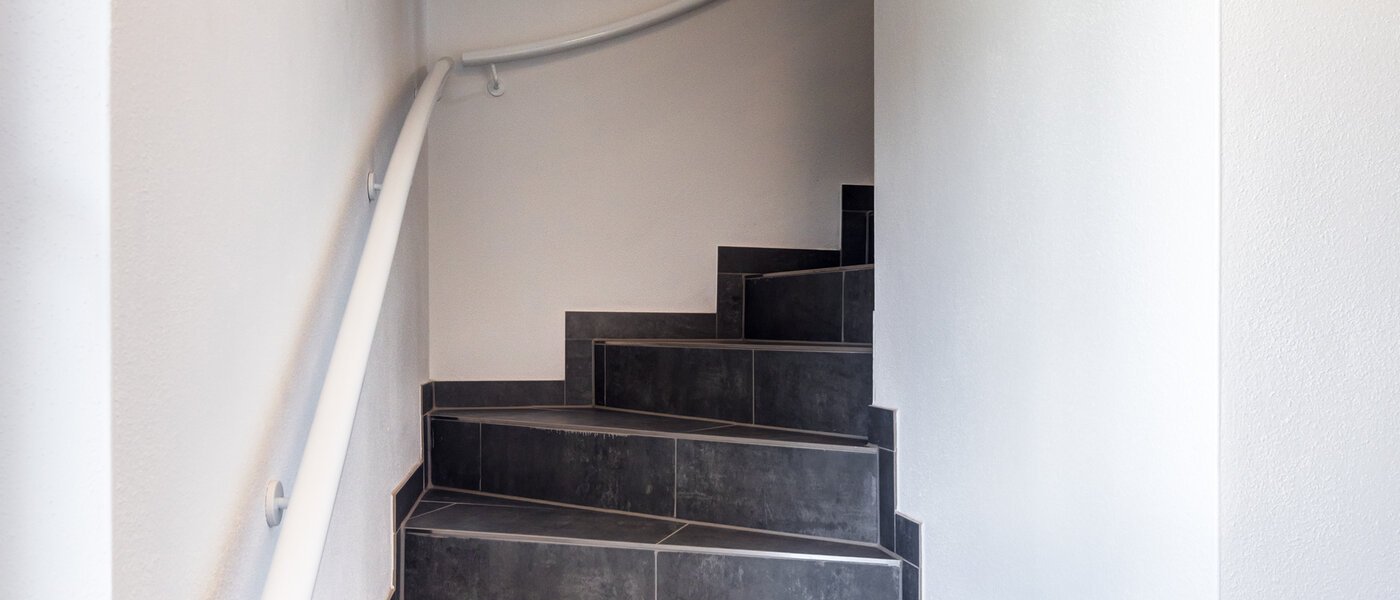 アティック・フラット（屋根裏） München Waldtrudering 02 玄関入り口 13853