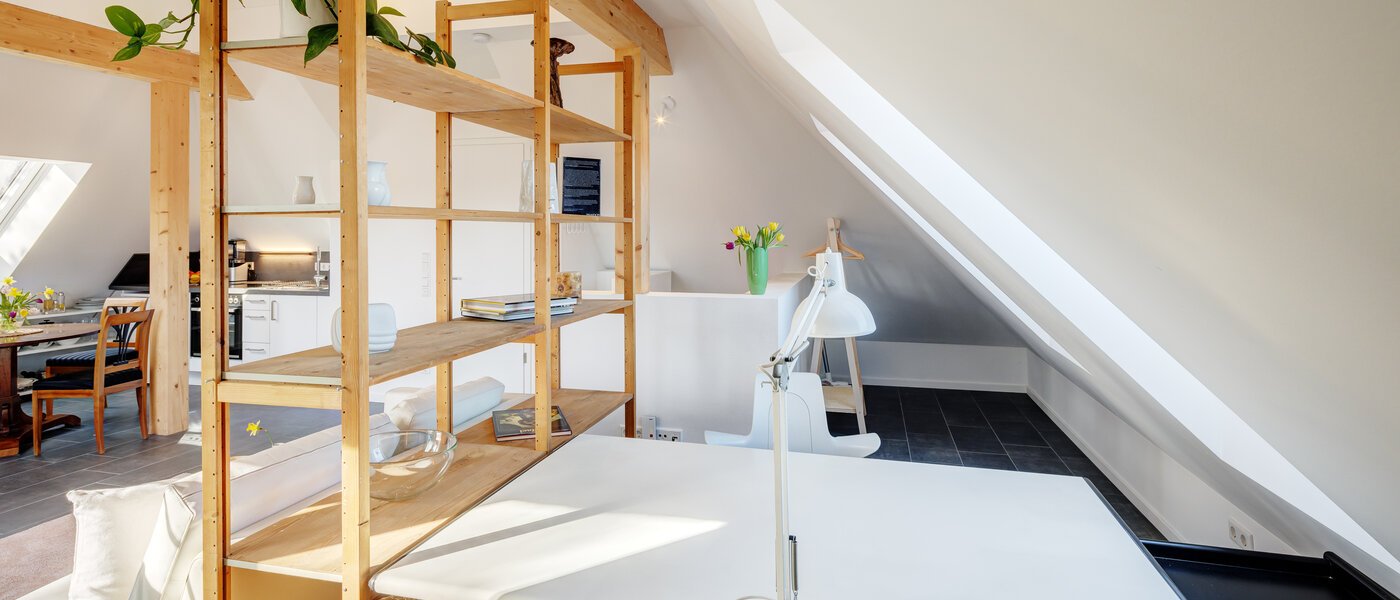 アティック・フラット（屋根裏） München Waldtrudering 01 ワーキングエリア 13853