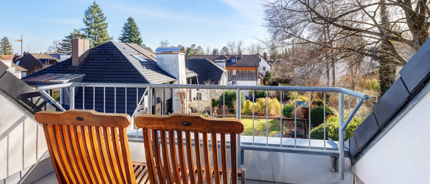 アティック・フラット（屋根裏） München Waldtrudering 01 ルーフテラス 13853