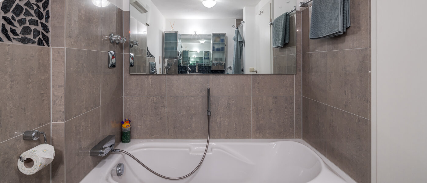 複層住宅 Ottobrunn 02 浴室 13854