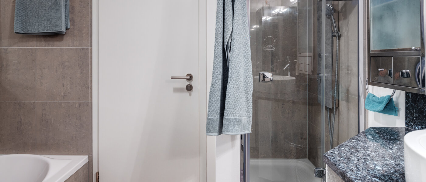 複層住宅 Ottobrunn 03 浴室 13854