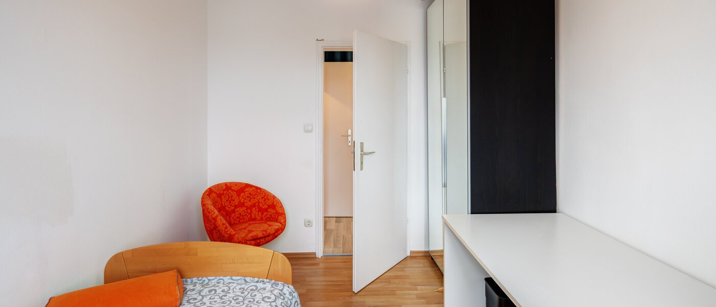 マンション Ottobrunn 02 2.　寝室 13863