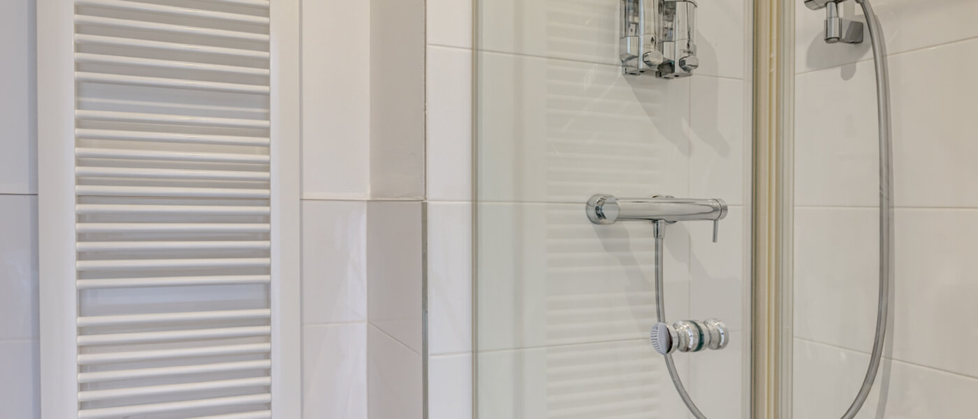 アティック・フラット（屋根裏） München Ludwigsvorstadt 02 ２つめの浴室 13896