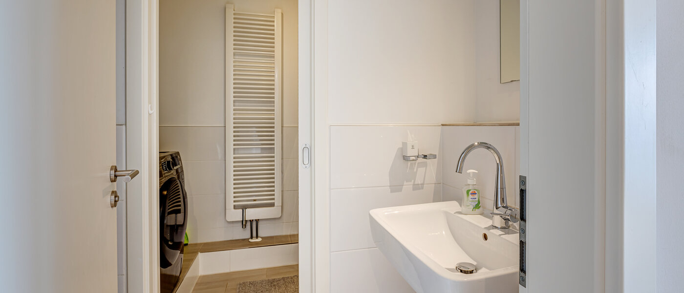 アティック・フラット（屋根裏） München Ludwigsvorstadt 04 ２つめの浴室 13896