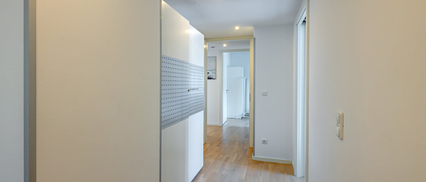 アティック・フラット（屋根裏） München Ludwigsvorstadt 04 玄関入り口 13896