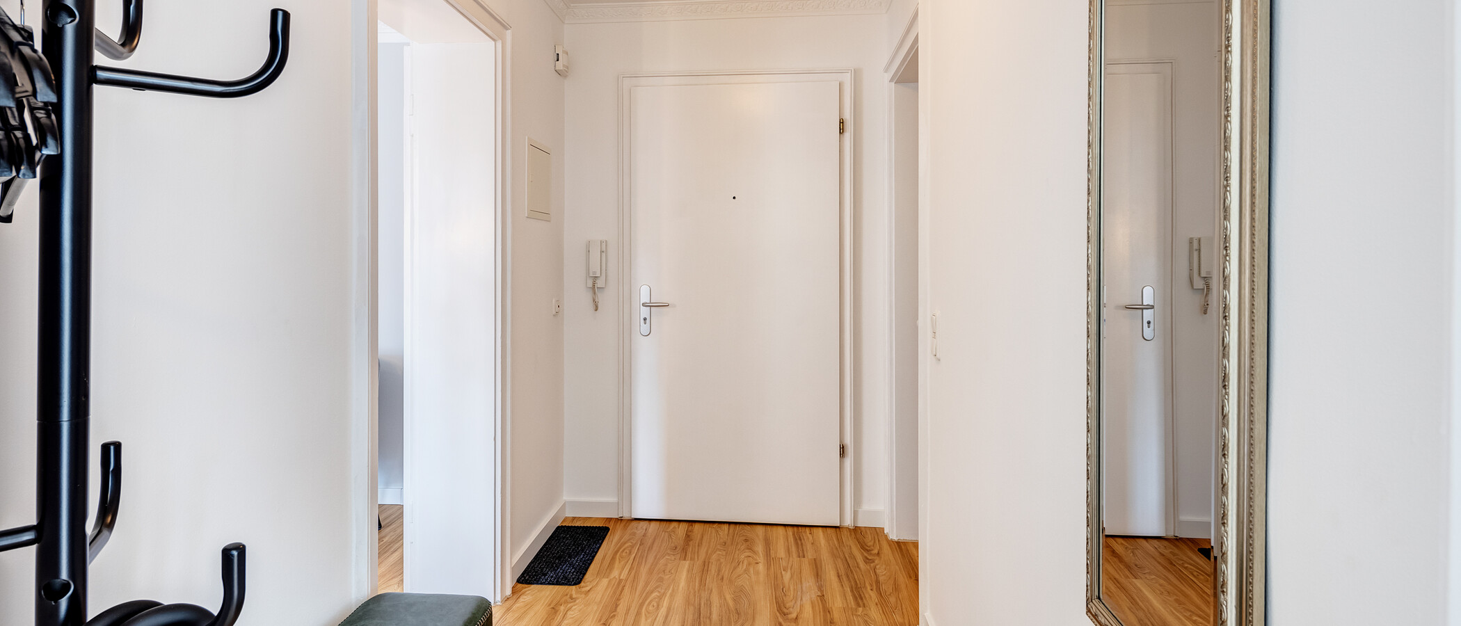 マンション München Ludwigsvorstadt 01 玄関入り口 13947