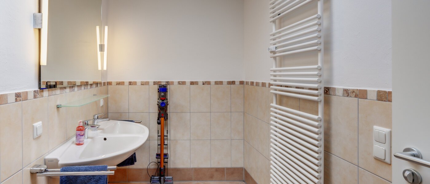 ペントハウス München Neuhausen 03 1つめの浴室 13988