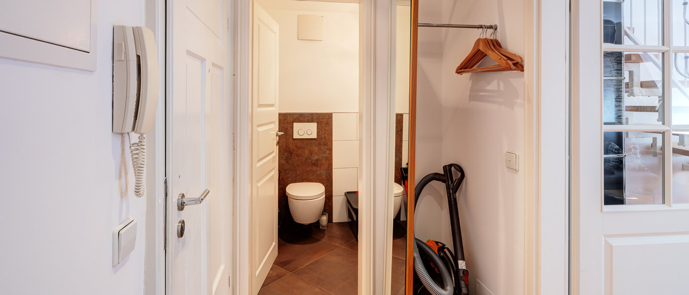 メゾネット・マンション（複数階にわたるマンション） München Lehel 02 玄関入り口 14018