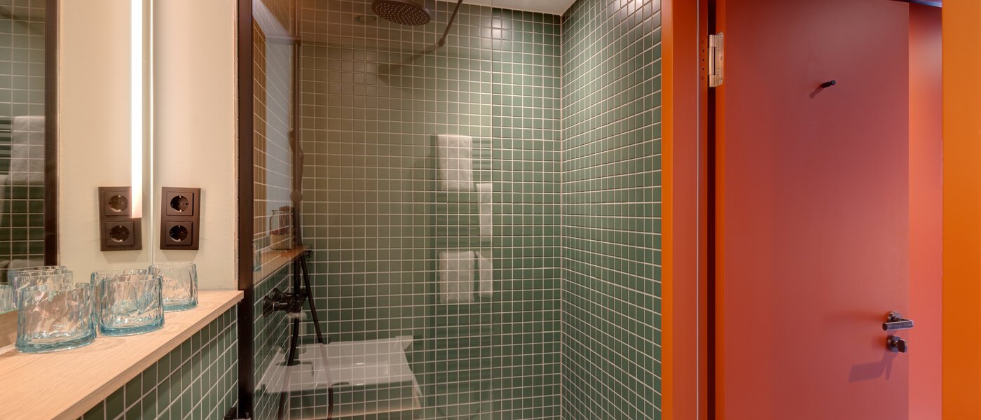 アパルトマン Unterföhring 02 浴室 14030