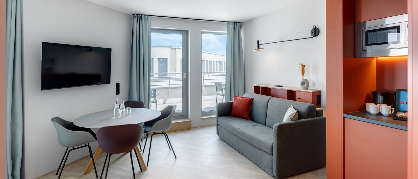 アパルトマン Unterföhring 02 リビングエリア 14030