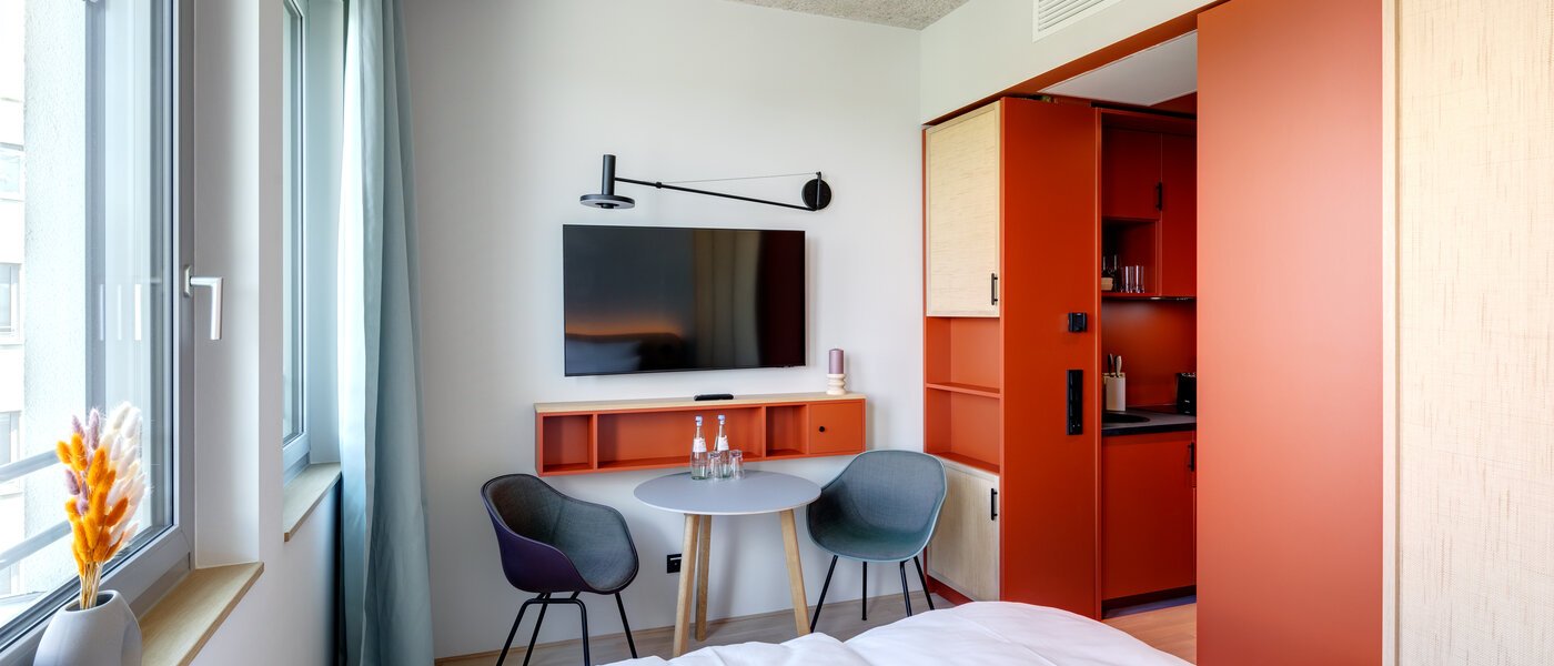 アパルトマン Unterföhring 01 リビングエリア 14033