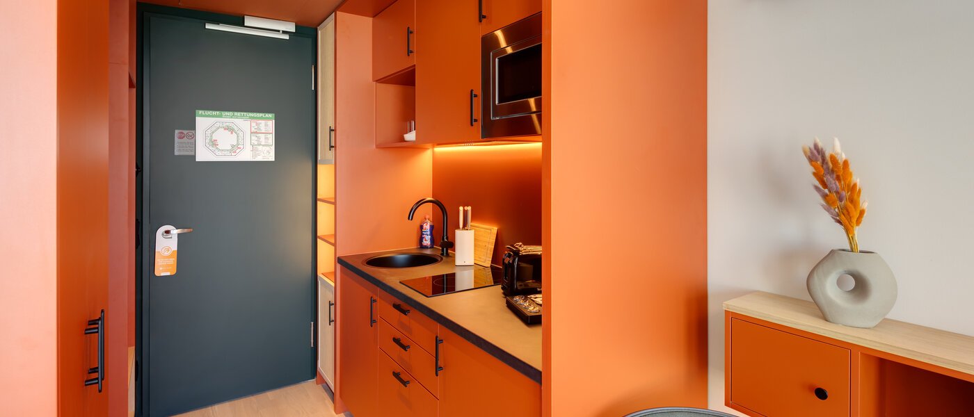 アパルトマン Unterföhring 01 キッチン 14034