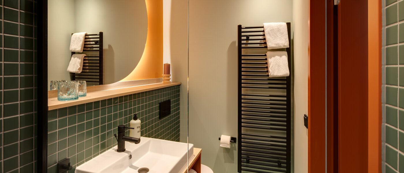 アパルトマン Unterföhring 02 浴室 14035