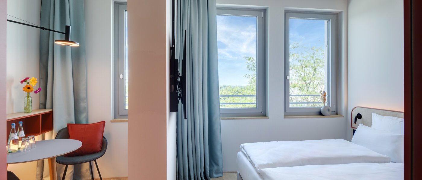 アパルトマン Unterföhring 01 リビングエリア 14035