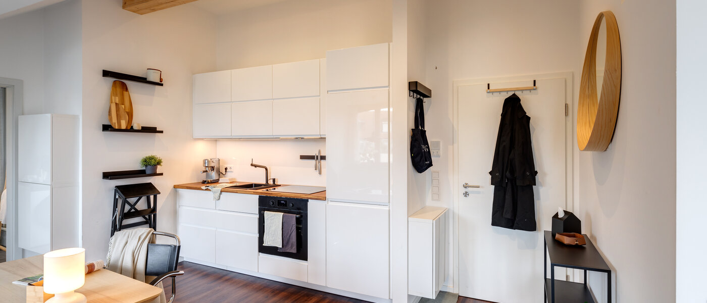 アティック・フラット（屋根裏） München Sendling 04 リビングエリア 14059