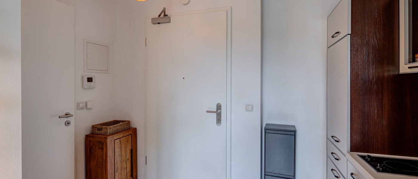 アパルトマン München Neuhausen 01 玄関入り口 14060