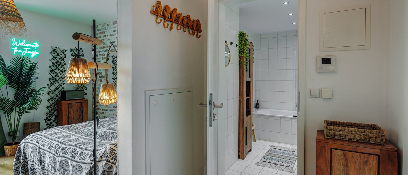 アパルトマン München Neuhausen 02 玄関入り口 14060