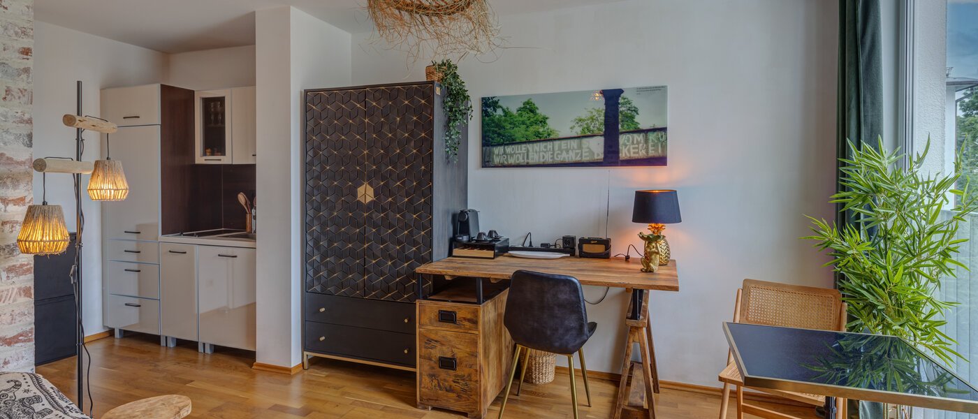 アパルトマン München Neuhausen 02 リビングエリア 14060