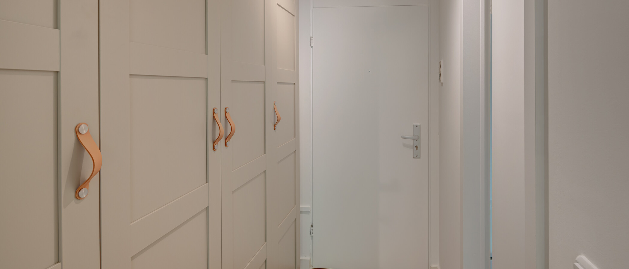 アパルトマン München Haidhausen 02 玄関入り口 14070