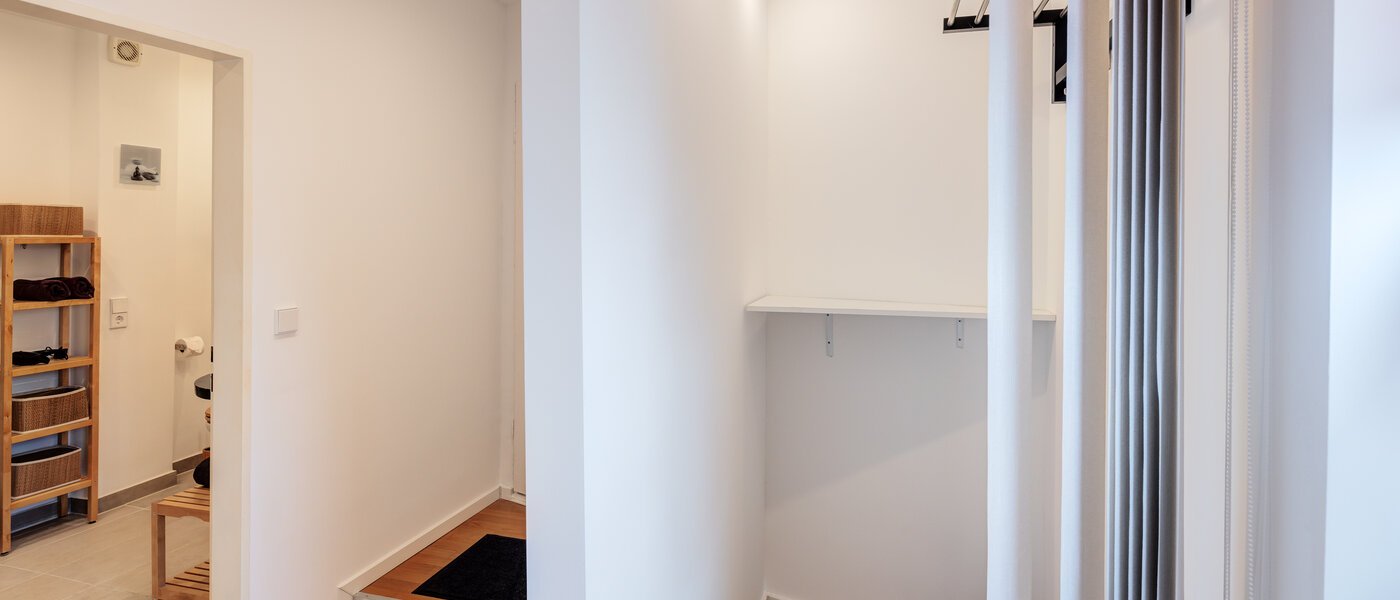 マンション München Forstenried 04 玄関入り口 14109