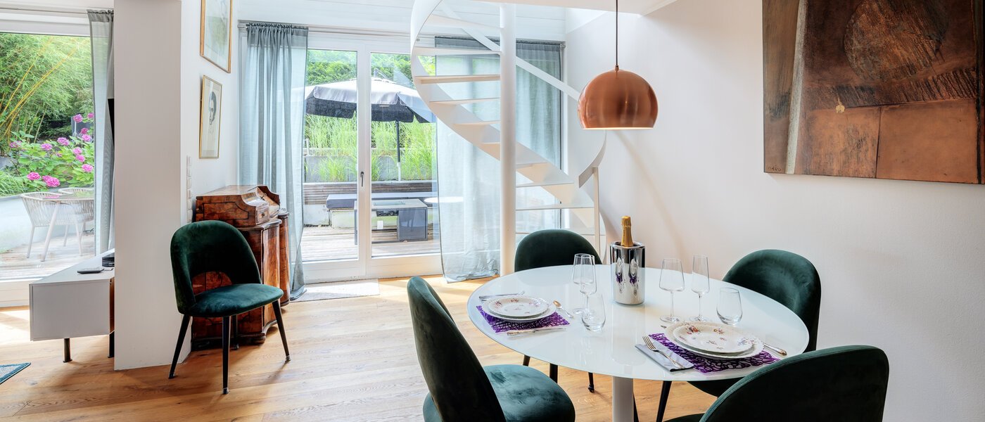 メゾネット・マンション（複数階にわたるマンション） München Solln 01 ダイニングエリア 14111