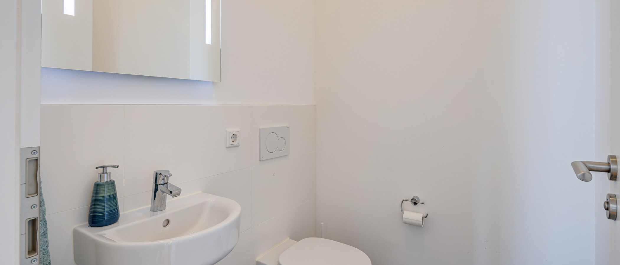 マンション München Perlach 01 ゲスト用 WC 14125