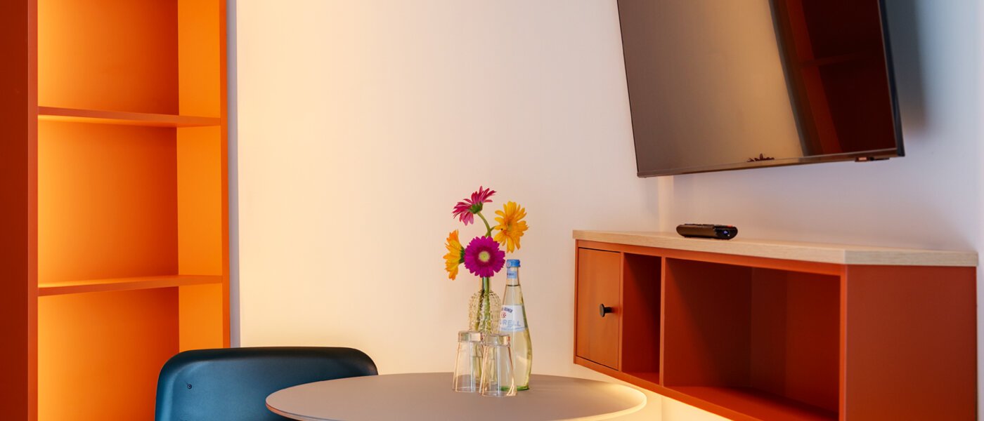 アパルトマン Unterföhring 03 リビングエリア 14132