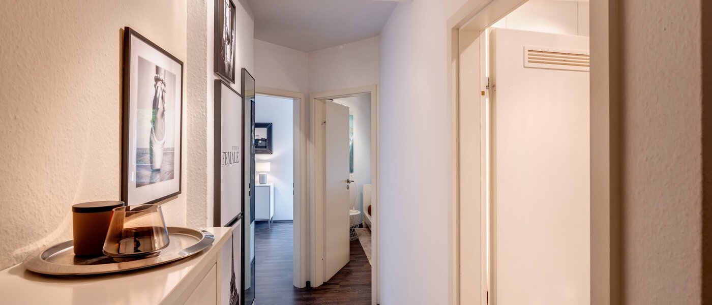 マンション München Schwabing-Nord (zw. Belgrad- & Leopoldstraße) 01 玄関入り口 14138