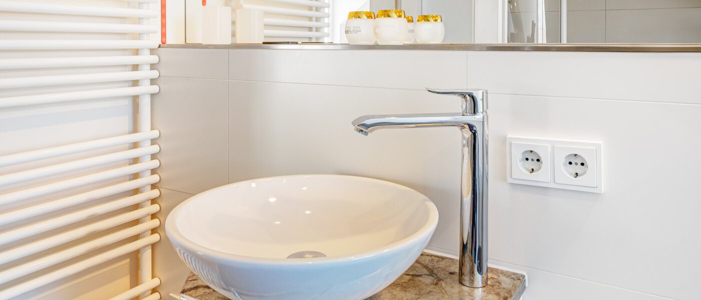 アティック・フラット（屋根裏） München Bogenhausen 02 浴室 14171